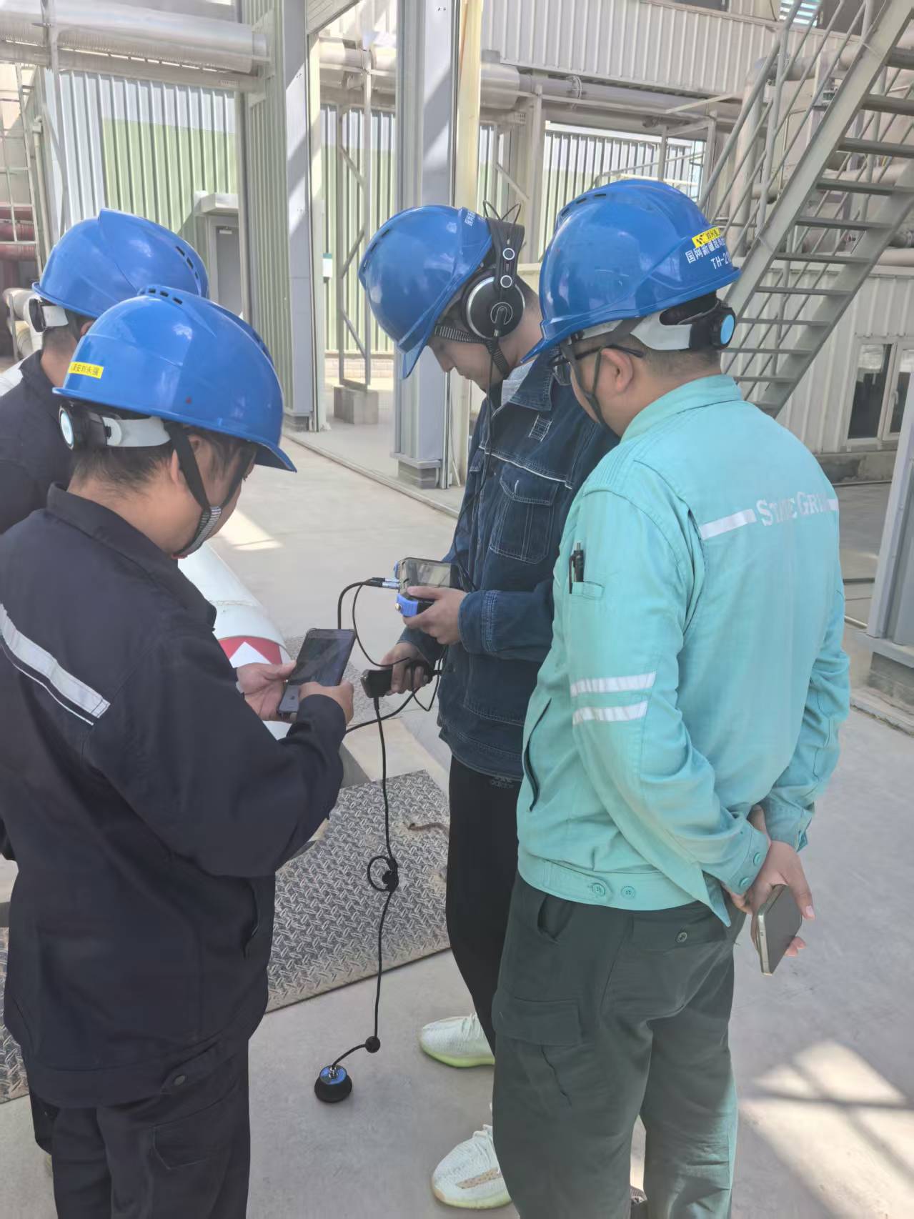 管道漏水聽漏儀檢測現(xiàn)場